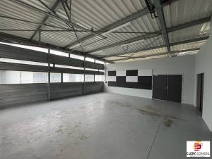 Location - Local d'activité 161m² - Saint-Étienne-du-rouvray