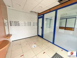 Location - Local commercial 124m² - Petit-couronne