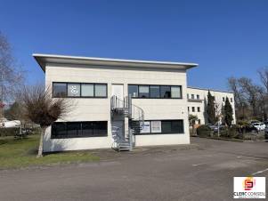 Location - Bureaux 54m² - Cléon