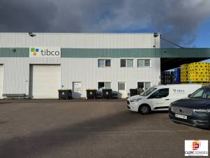 Location - Local d'activité 684m² - Grand-couronne