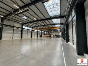 Location - Local d'activité 821m² - Saint-Étienne-du-rouvray