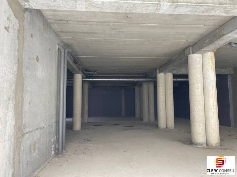 Location - Local commercial 270m² - Vernon