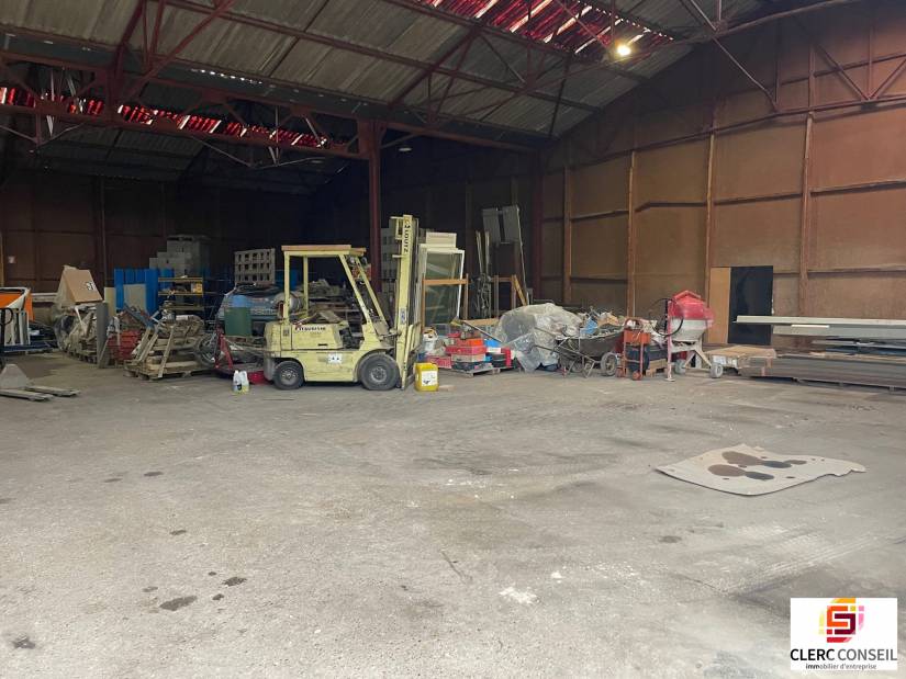 Location - Local d'activité 600m² - Radepont