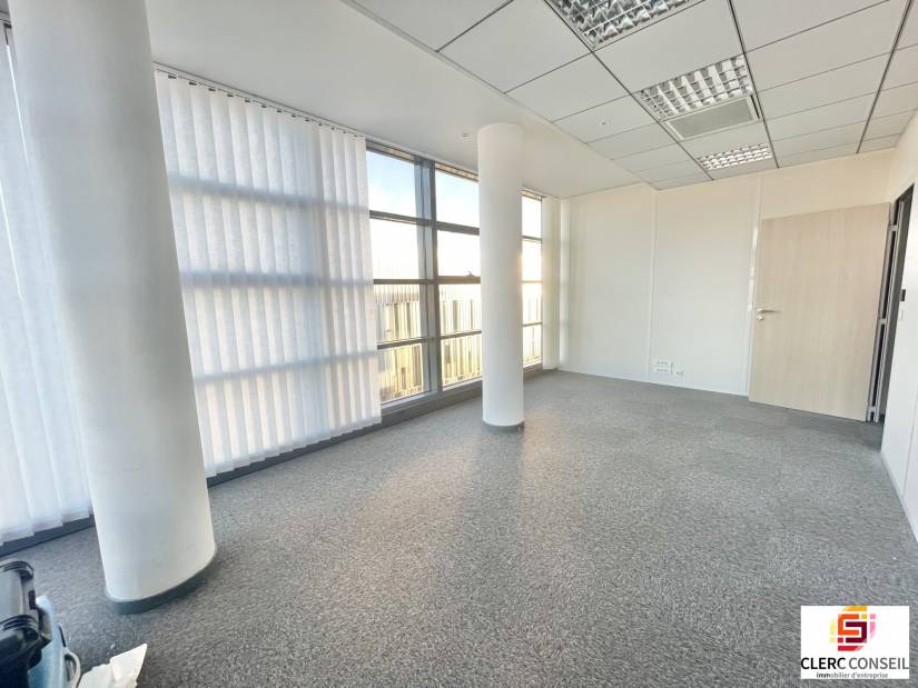 Location - Bureaux 192m² - Rouen