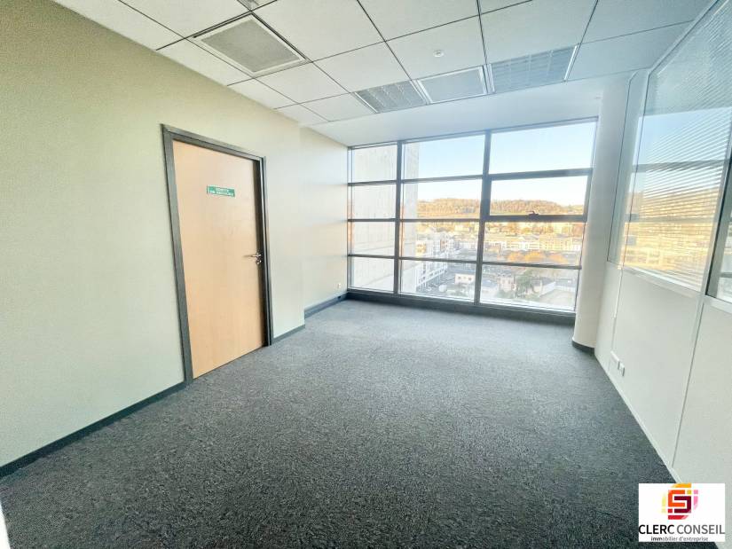 Location - Bureaux 192m² - Rouen