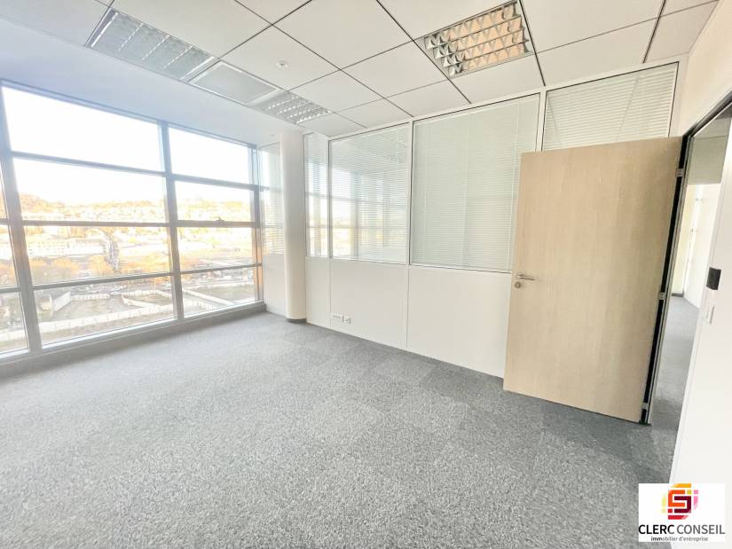 Location - Bureaux 192m² - Rouen