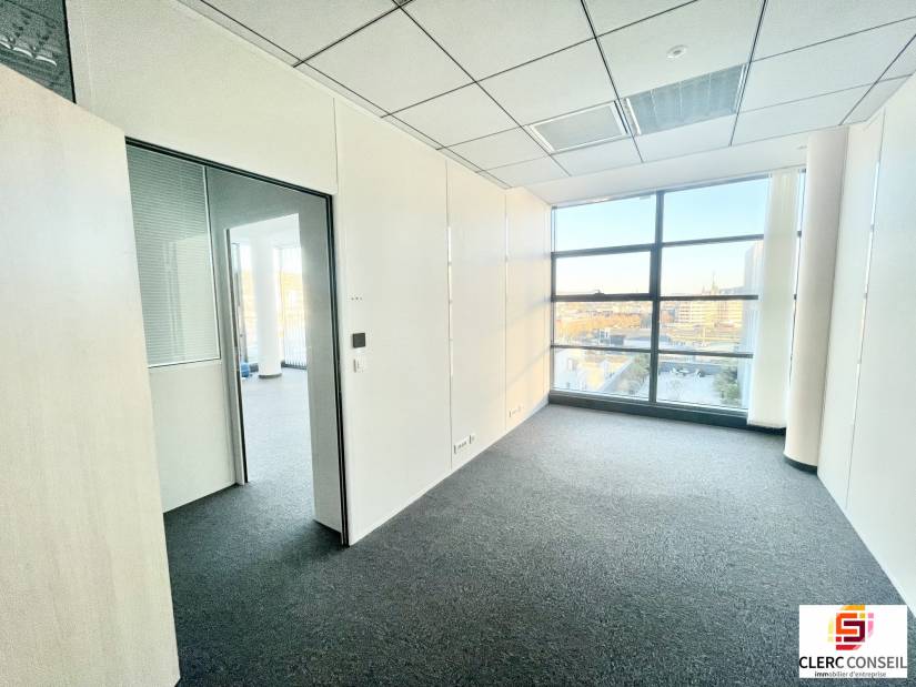 Location - Bureaux 192m² - Rouen
