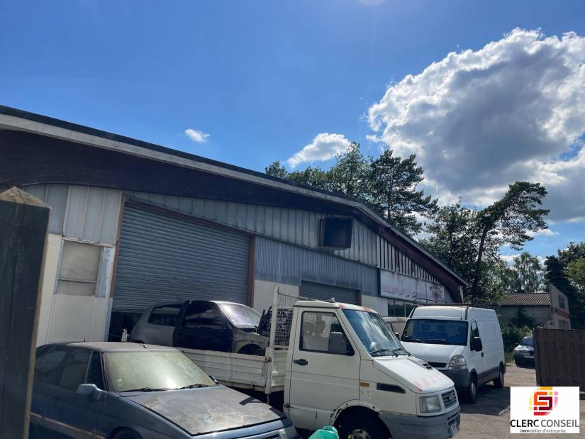 Vente - Local d'activité 1100m² - Évreux
