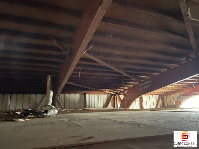 Vente - Local d'activité 1100m² - Évreux