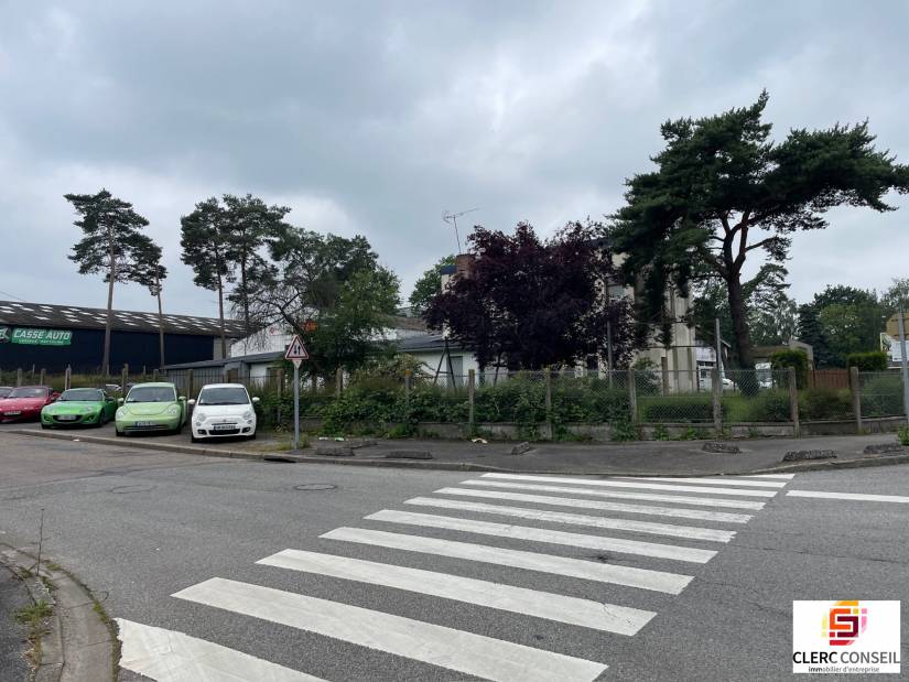 Vente - Local d'activité 1100m² - Évreux