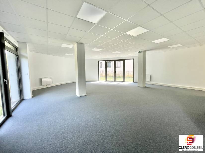 Location - Local commercial 101m² - Bihorel