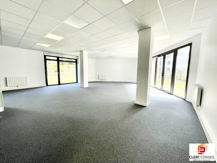Location - Local commercial 101m² - Bihorel