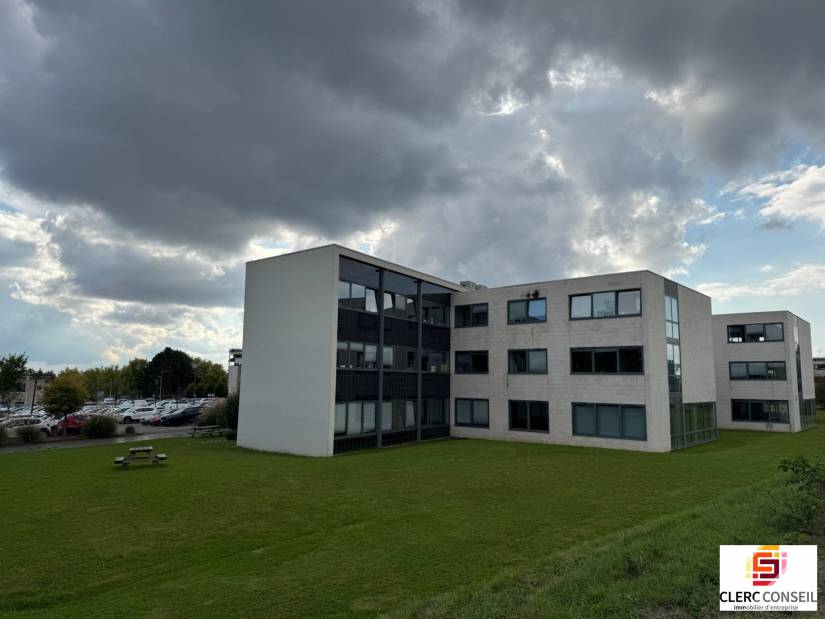 Vente - Bureaux 2917m² - Mont-saint-aignan