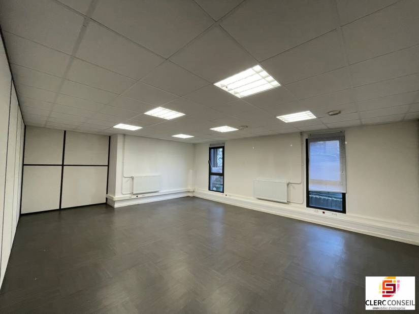 Location - Bureaux 424m² - Mont-saint-aignan