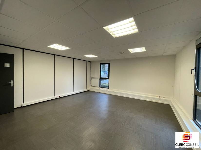 Location - Bureaux 424m² - Mont-saint-aignan