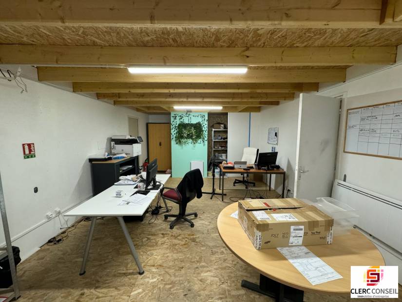 Location - Local d'activité 464m² - Le petit-quevilly