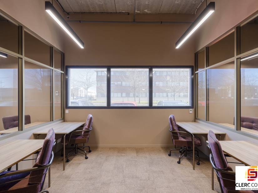 Location - Bureaux 124m² - Isneauville