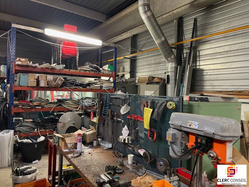 Vente - Local d'activité 4400m² - Heudebouville
