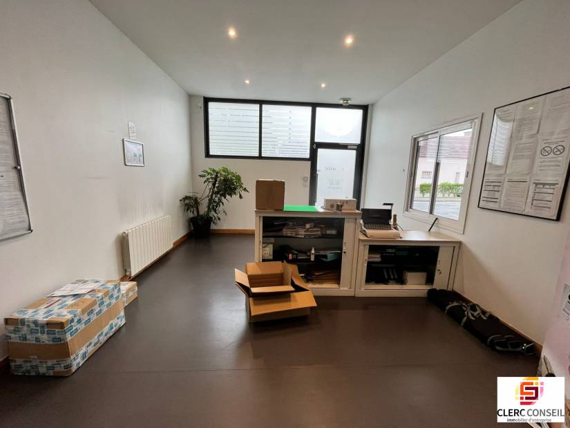 Location - Local d'activité 470m² - Bihorel