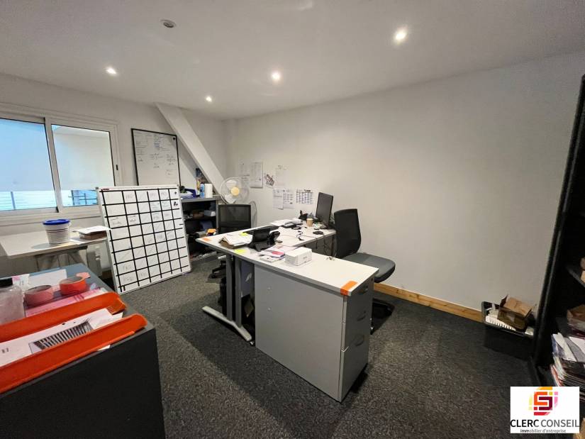 Location - Local d'activité 470m² - Bihorel