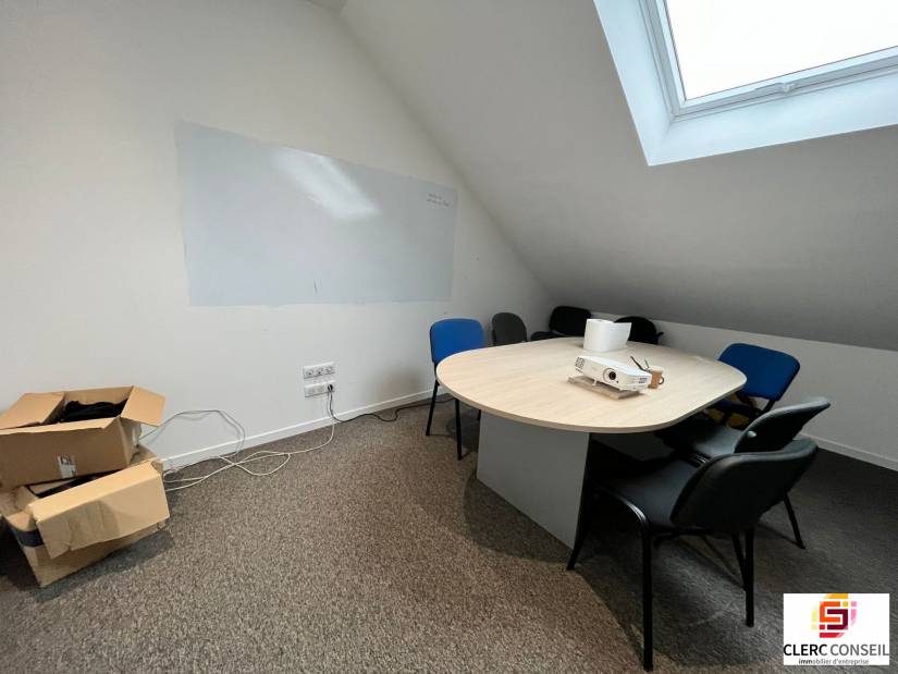 Location - Local d'activité 470m² - Bihorel