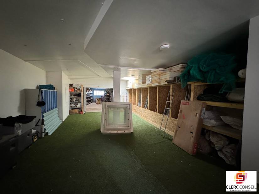 Location - Local d'activité 470m² - Bihorel