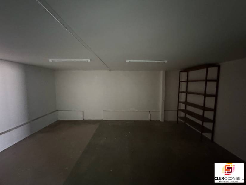 Location - Local d'activité 470m² - Bihorel