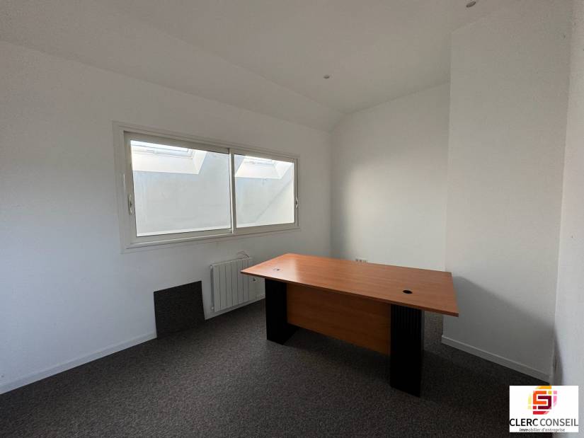 Location - Local d'activité 470m² - Bihorel