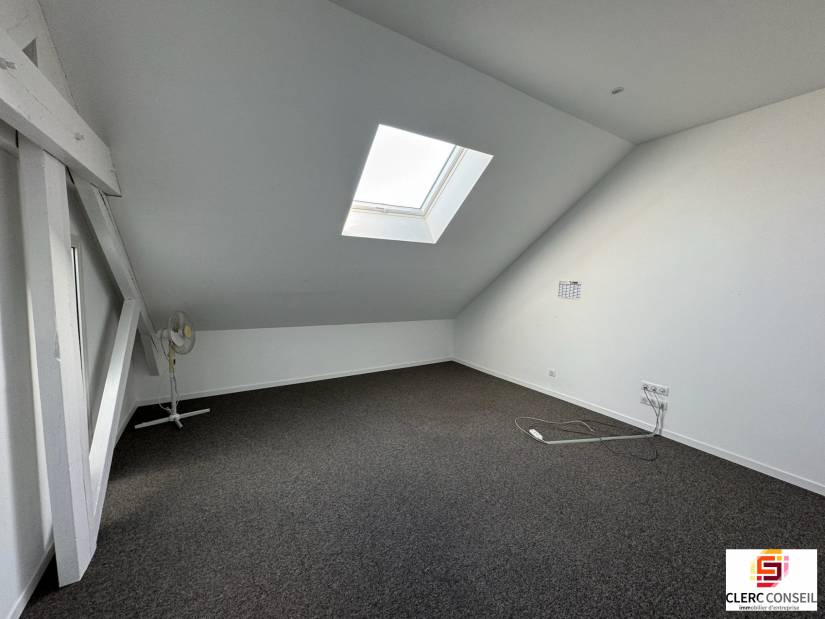 Location - Local d'activité 470m² - Bihorel