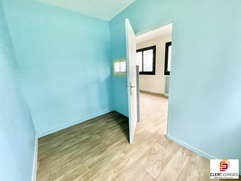 Location - Bureaux 75m² - Bihorel
