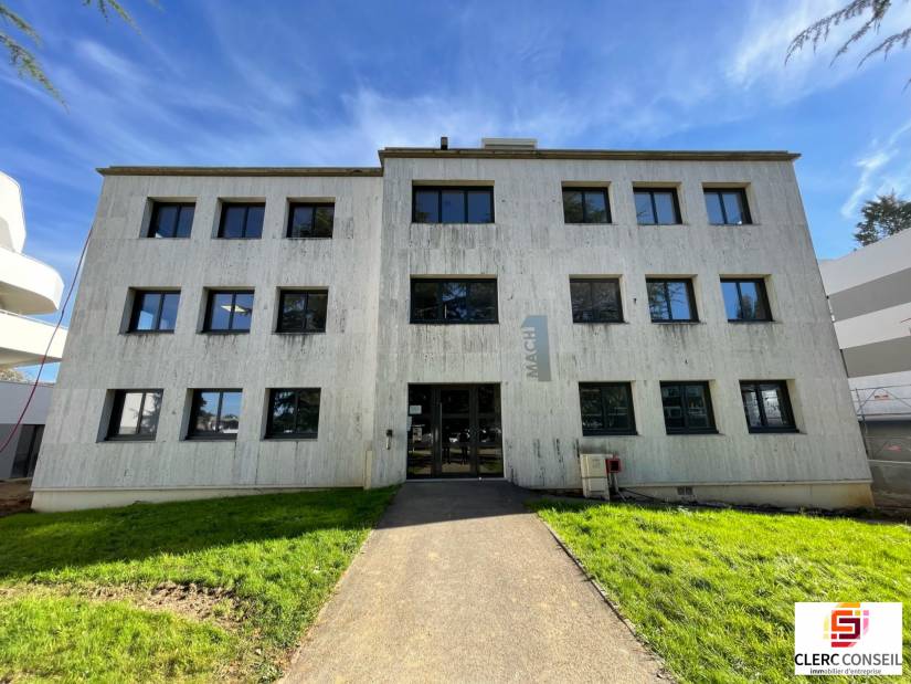 Location - Bureaux 75m² - Bihorel