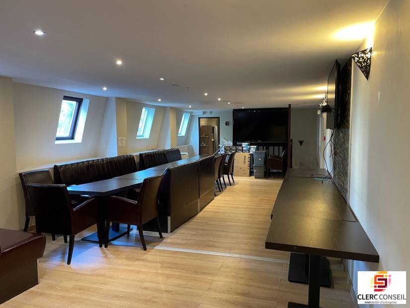 Vente - Local commercial 326m² - Elbeuf
