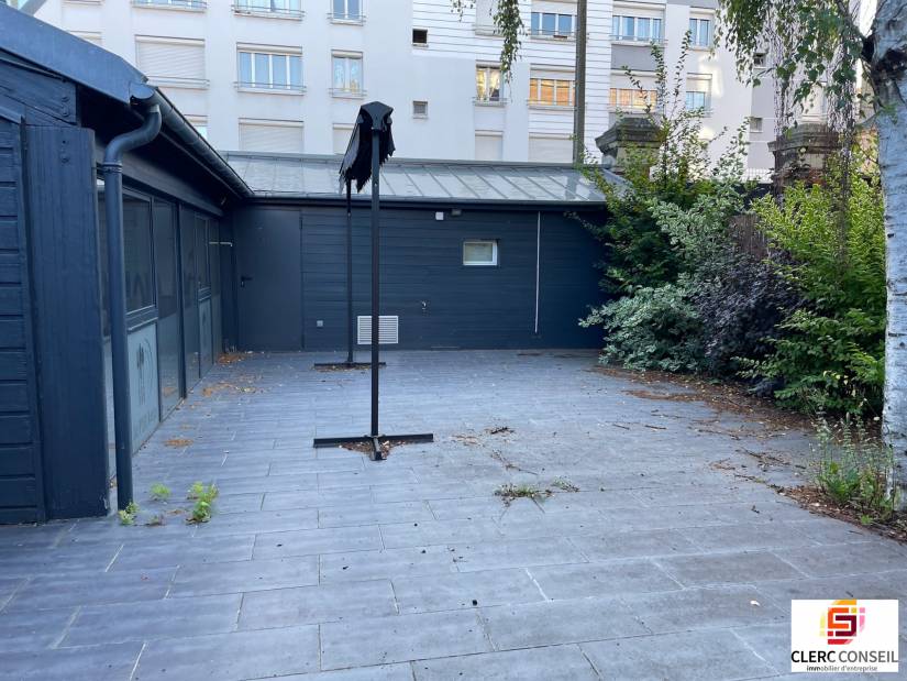 Vente - Local commercial 326m² - Elbeuf