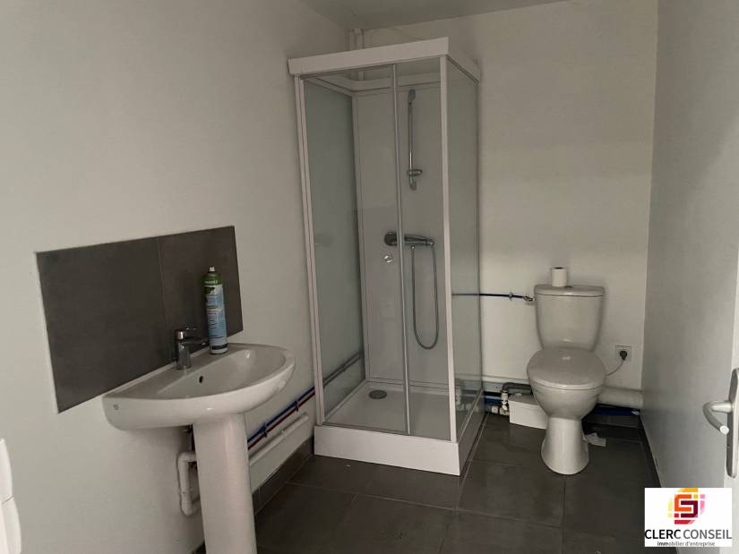 Location - Local d'activité 950m² - Verneuil d'avre et d'iton