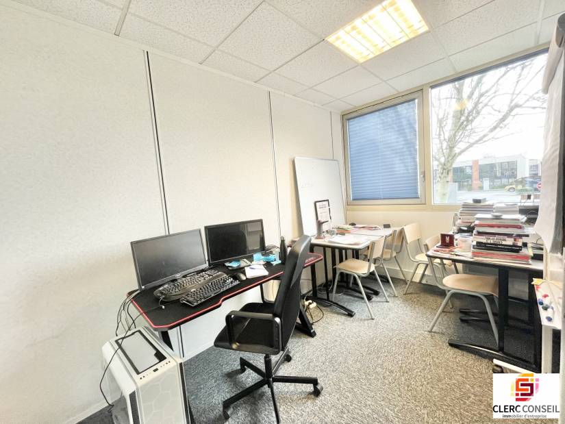 Location - Bureaux 80m² - Bois-guillaume