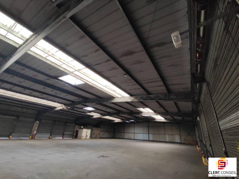 Location - Local d'activité 2000m² - Saint-Étienne-du-rouvray