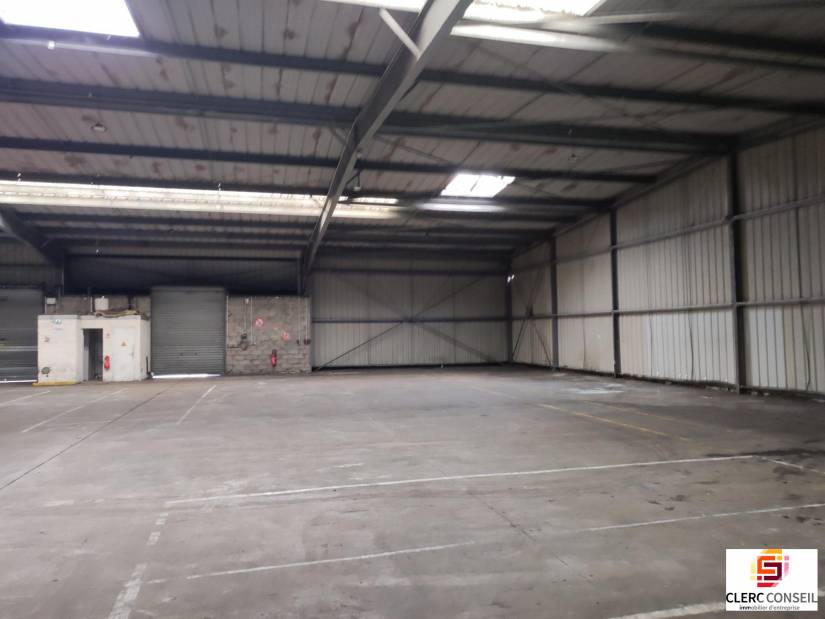 Location - Local d'activité 2000m² - Saint-Étienne-du-rouvray