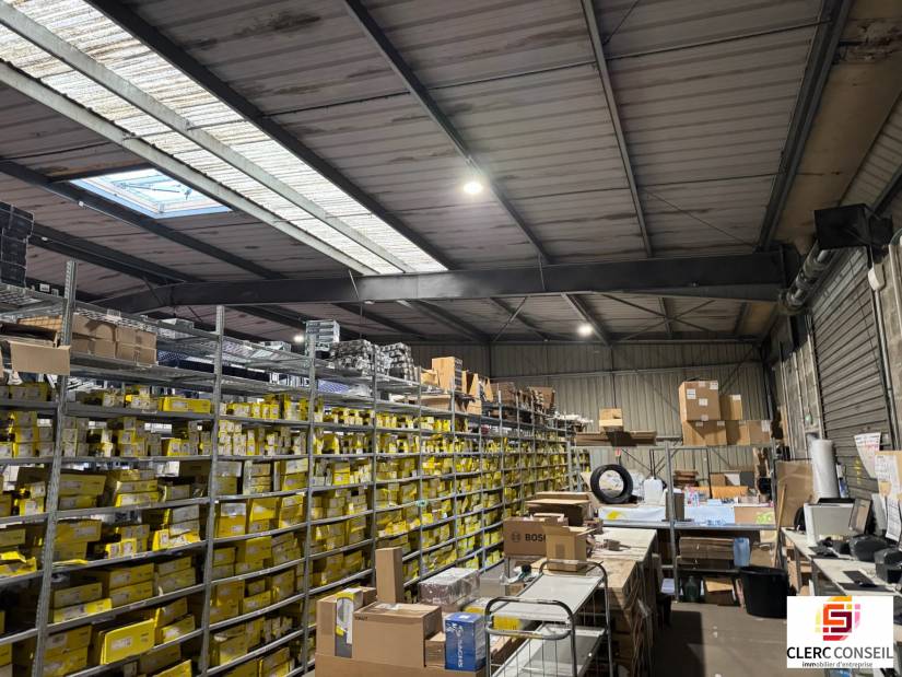 Location - Local d'activité 2000m² - Saint-Étienne-du-rouvray