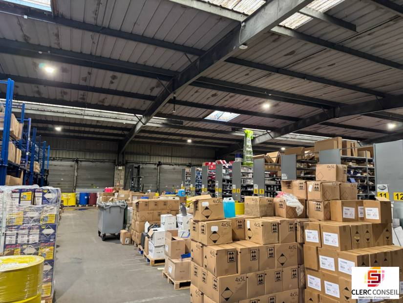 Location - Local d'activité 2000m² - Saint-Étienne-du-rouvray