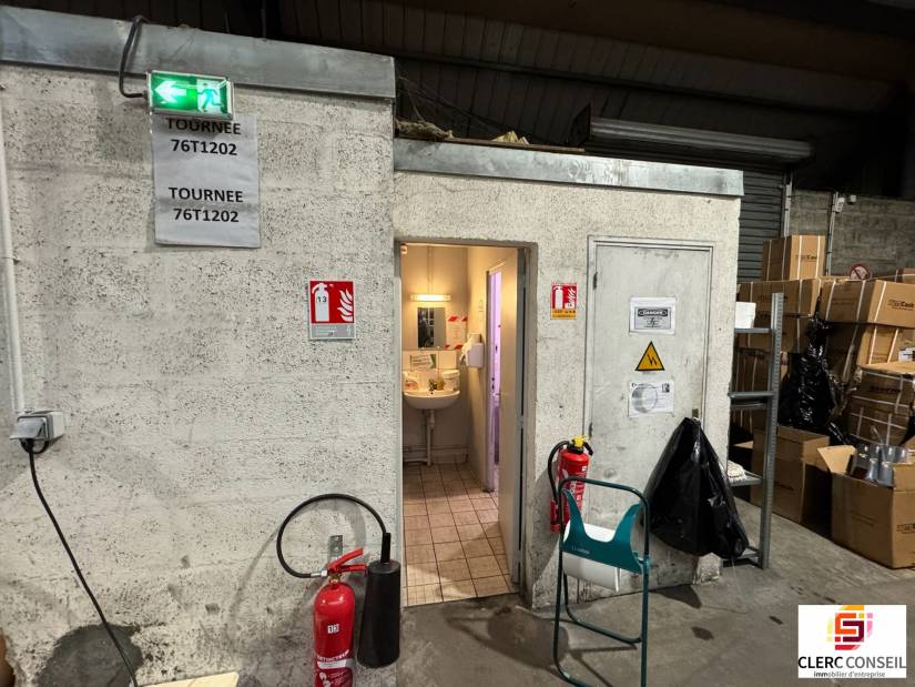 Location - Local d'activité 2000m² - Saint-Étienne-du-rouvray