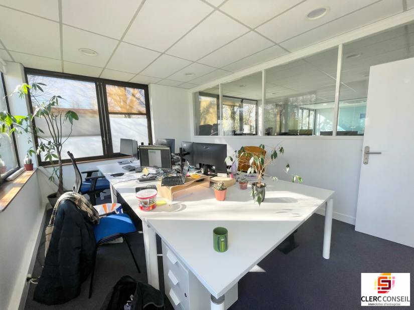 Location - Bureaux 145m² - Mont-saint-aignan