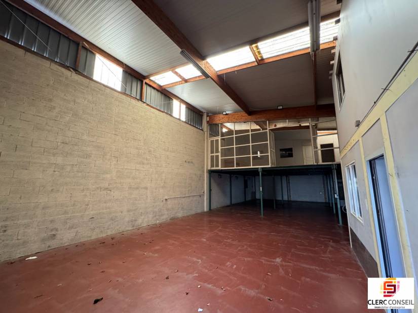 Location - Local d'activité 340m² - Le petit-quevilly