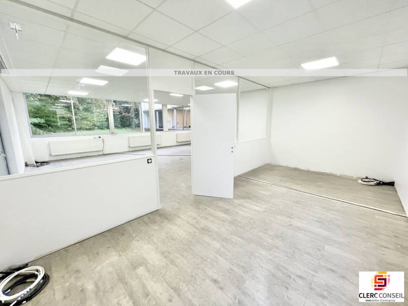 Location - Bureaux 115m² - Saint-martin-du-vivier