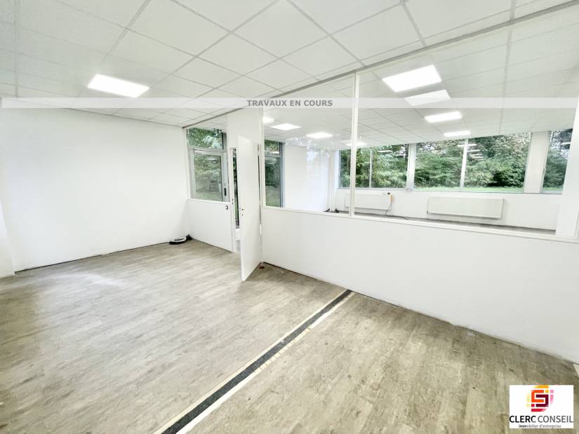 Location - Bureaux 115m² - Saint-martin-du-vivier