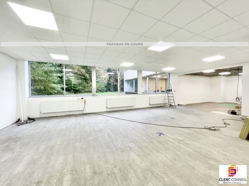 Location - Bureaux 115m² - Saint-martin-du-vivier