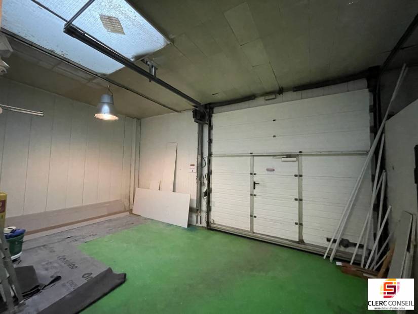 Location - Local d'activité 76m² - Saint-martin-du-vivier