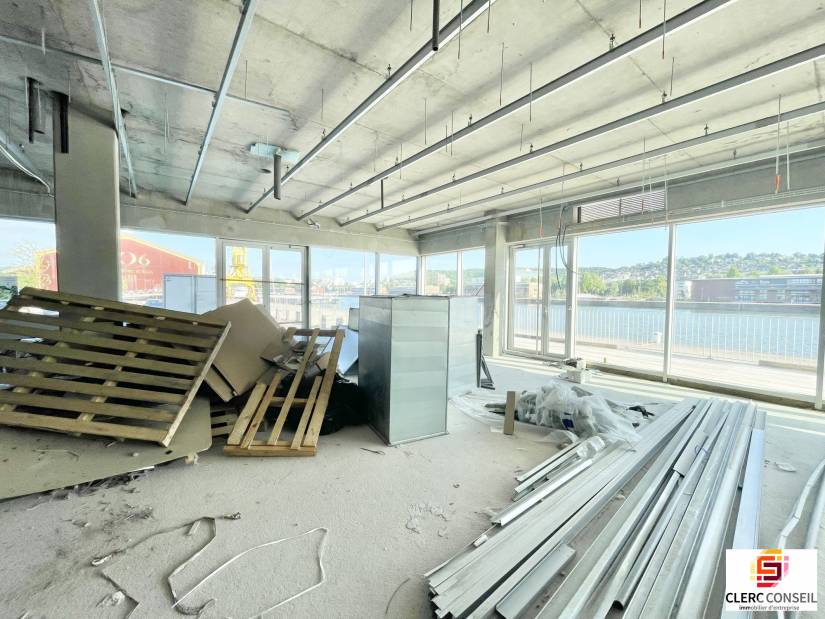Location - Local commercial 275m² - Rouen
