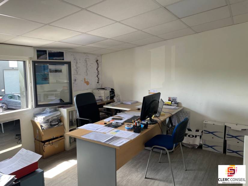 Location - Local d'activité 240m² - Bourg-achard