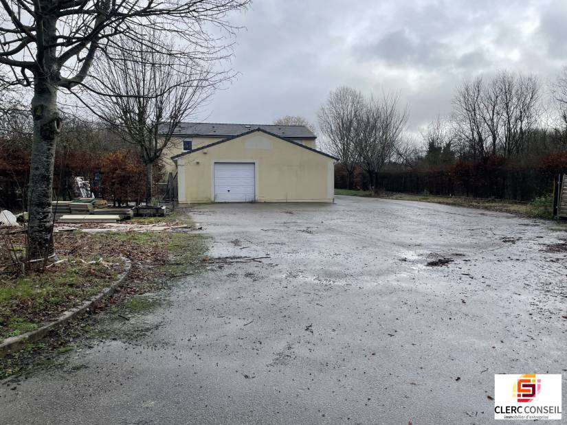 Location - Local d'activité 380m² - Val-de-reuil