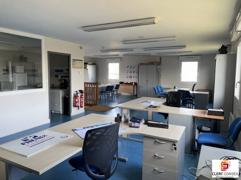 Location - Local d'activité 380m² - Val-de-reuil